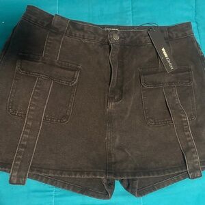 Brand new xl fashion nova faded black skort